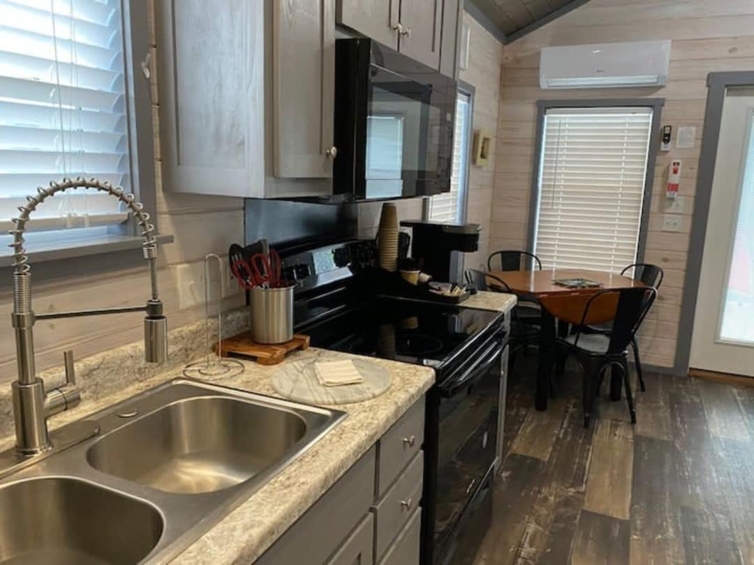 Surf City 2Br Park Home With Waterfront View And Parking מראה חיצוני תמונה